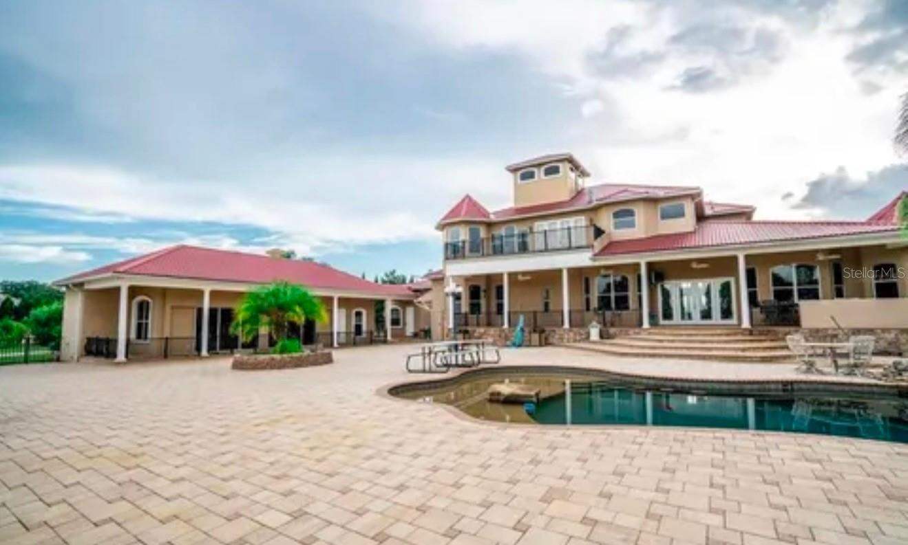 Farm and Lakefront Estate near Tampa, FL - bring the horses and farm animals $4,900,000