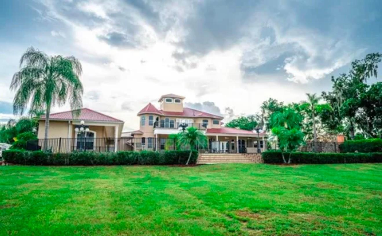Farm and Lakefront Estate near Tampa, FL - bring the horses and farm animals $4,900,000