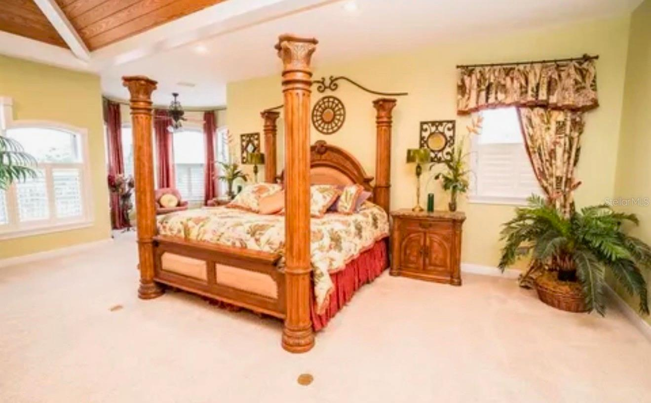 Farm and Lakefront Estate near Tampa, FL - bring the horses and farm animals $4,900,000